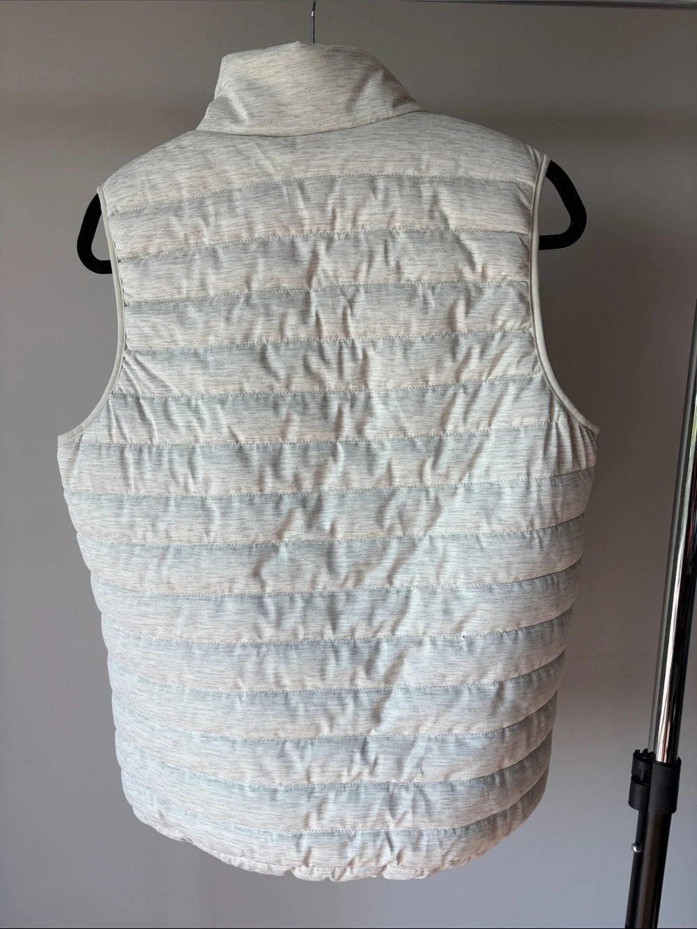 Men’s New Balance Heathered Cream Quilted Zip Vest